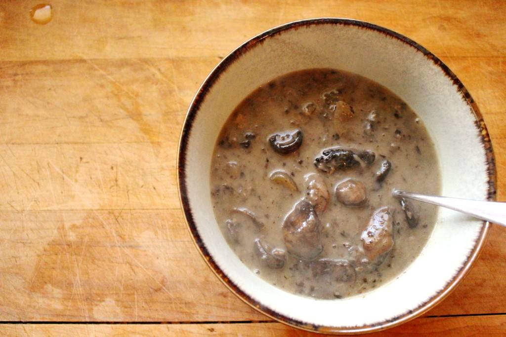White Wine Oven Braised Mushroom Soup