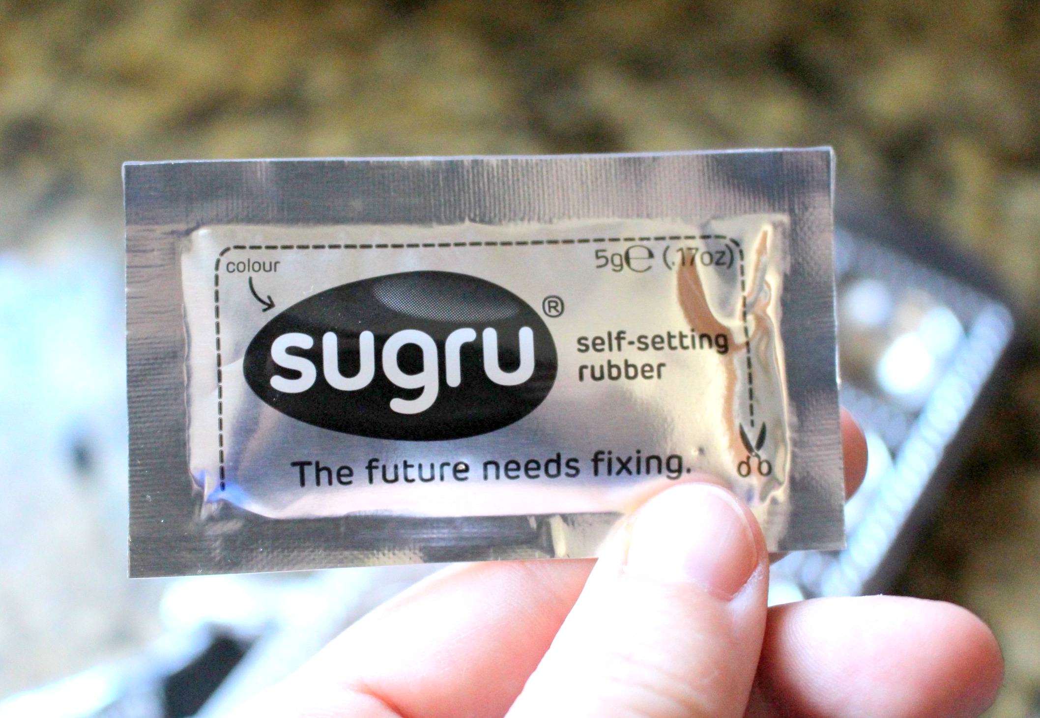 werkelijk Politie kalmeren Product Review of Sugru: Self-Setting Rubber by Suzie the Foodie