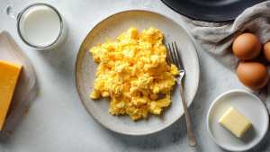 3 scrambled eggs calories