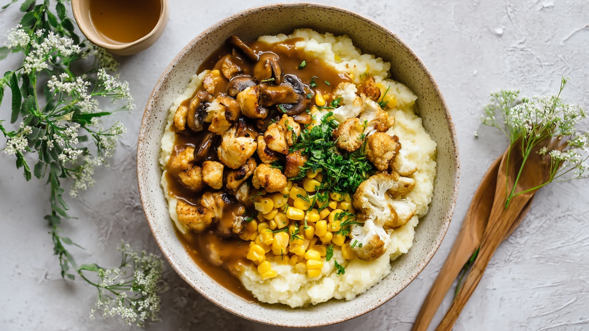 Vegan Popcorn Chickn Bowl