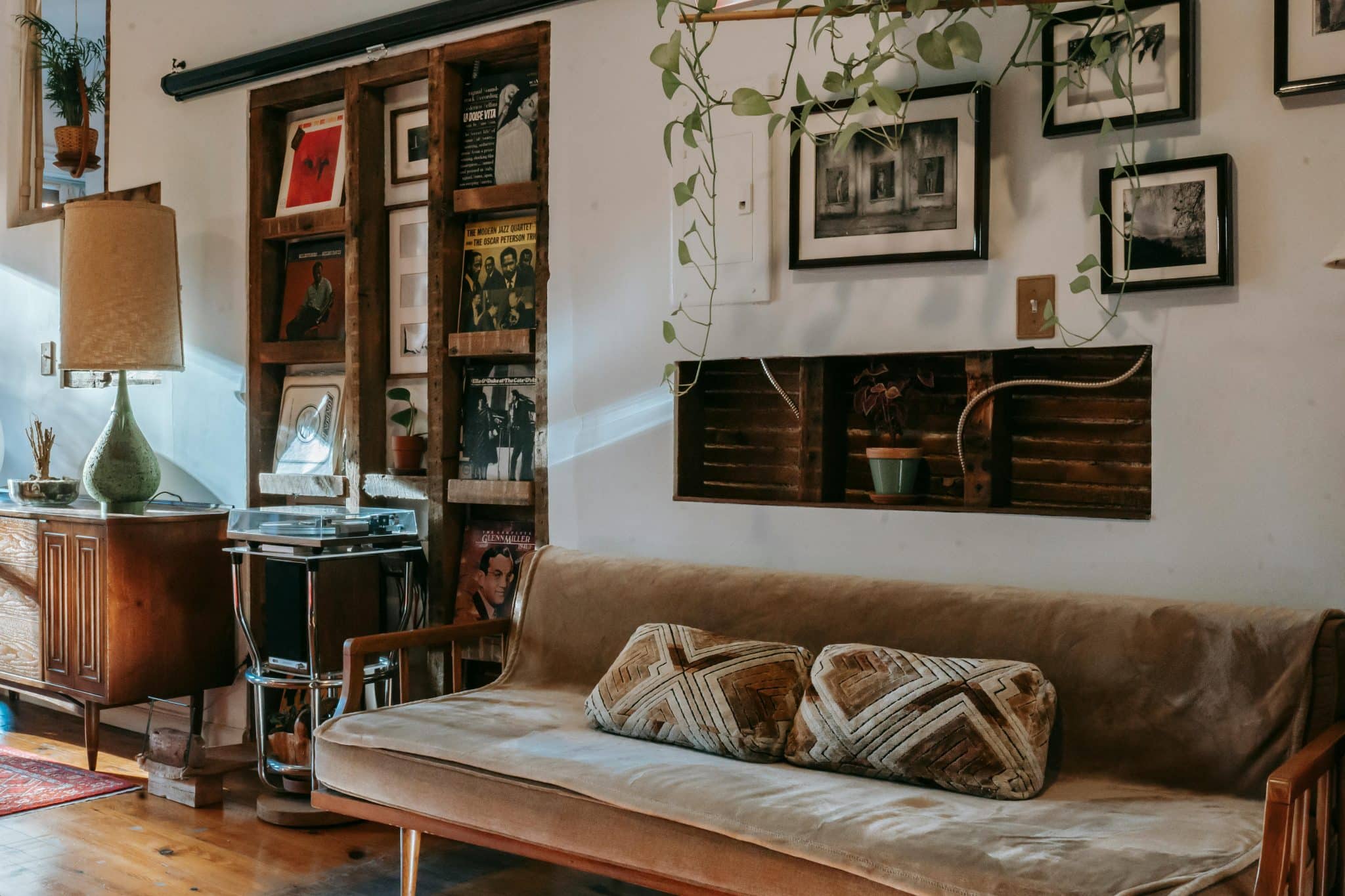 How to Choose the Perfect Custom-Made Picture Frame