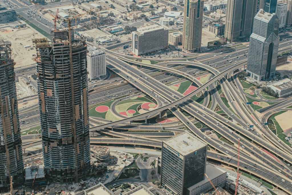 Plan a Dubai foodie weekend with a group: why an 11-seater keeps schedules tight, bags safe, and everyone at the same table