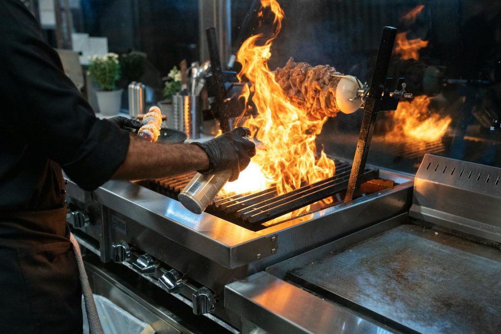 Best Built-In Grills for Luxury Outdoor Kitchen Installations