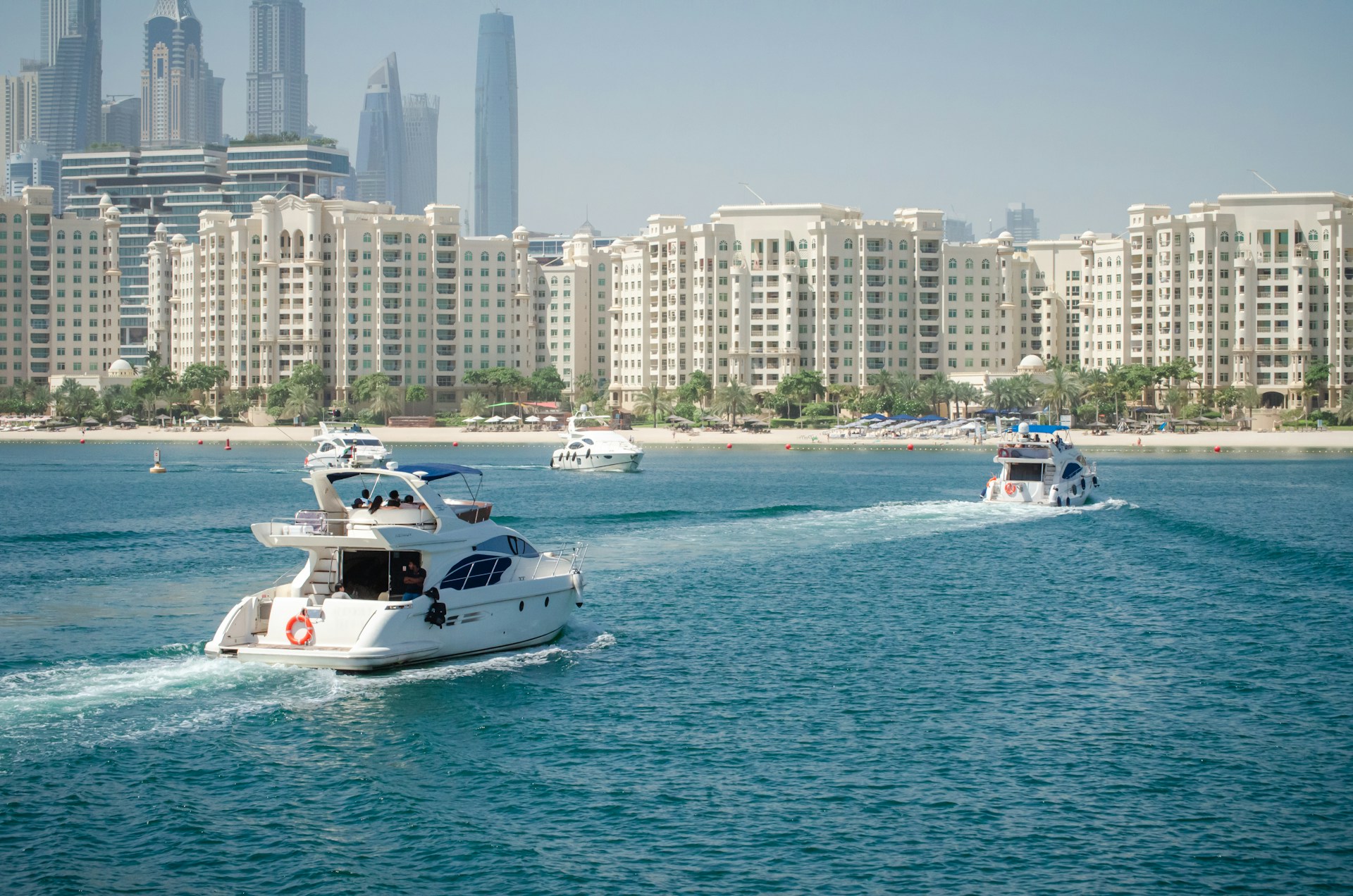 Brunch on Board: Why a Yacht Vacation in the UAE Has Become the New Must-Try Experience