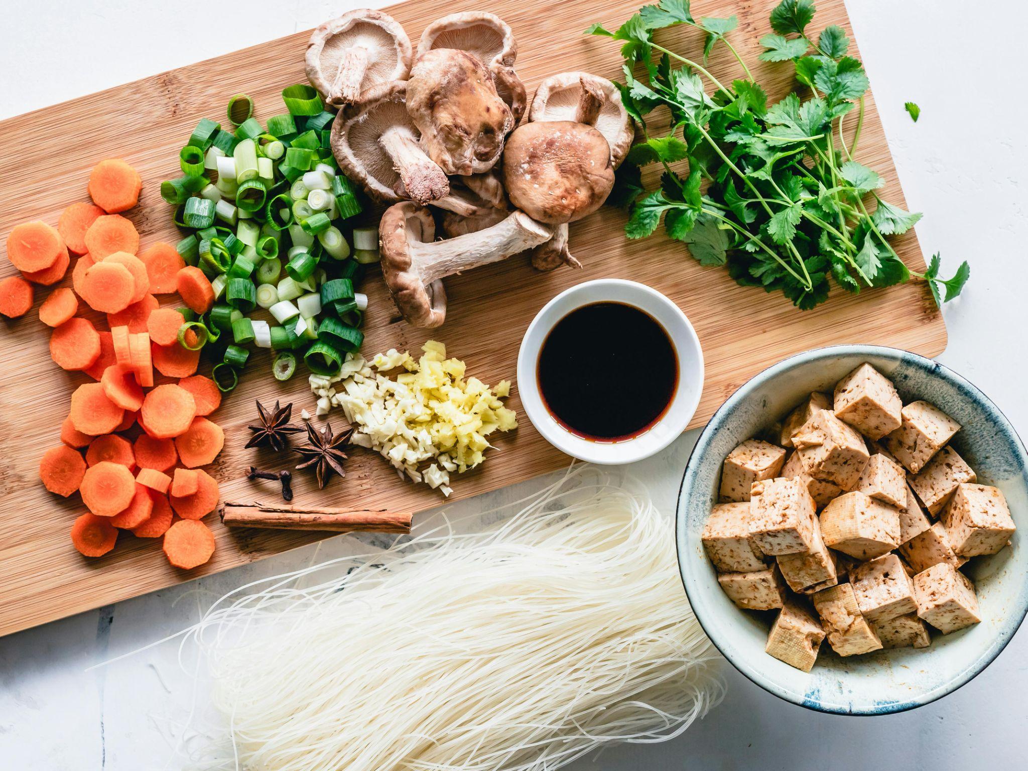 The Culinary Benefits of Cooking With Tamari Soy Sauce