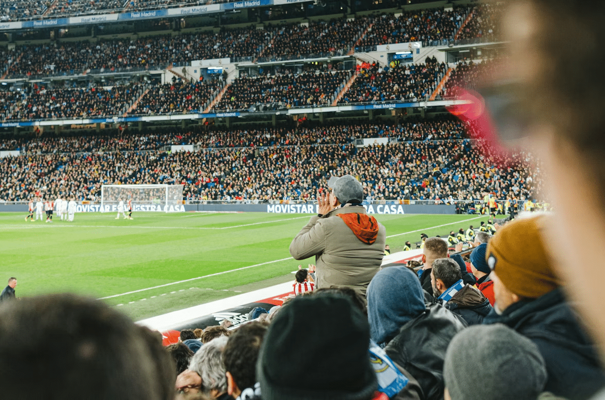 How Emotional Momentum Shapes Viewer Reactions During Key Matches