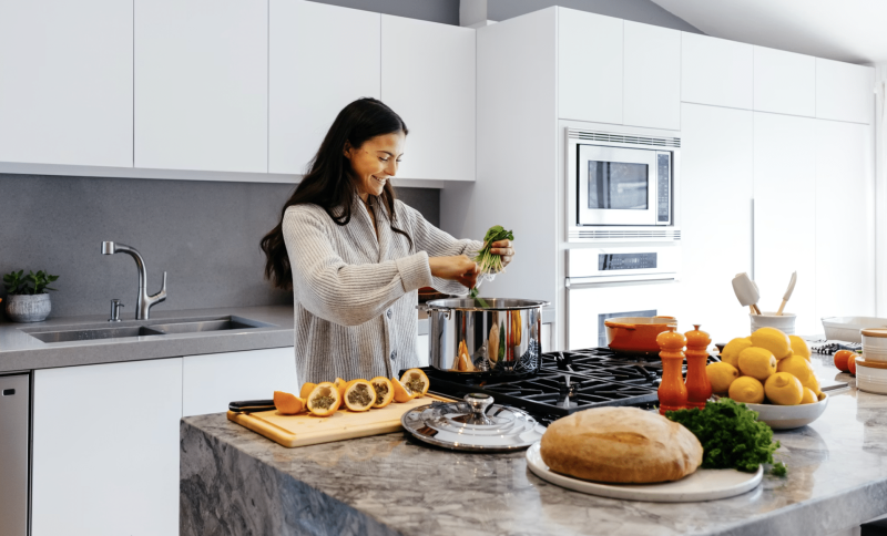 Unspoken Kitchen Rules for New Culinary Enthusiasts